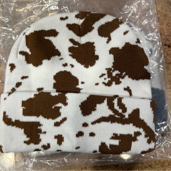 New In Bag Lot Of 3 Carharrt Camo Brown Black White Beanies Great Stocking Stuff - Picture 6 of 8